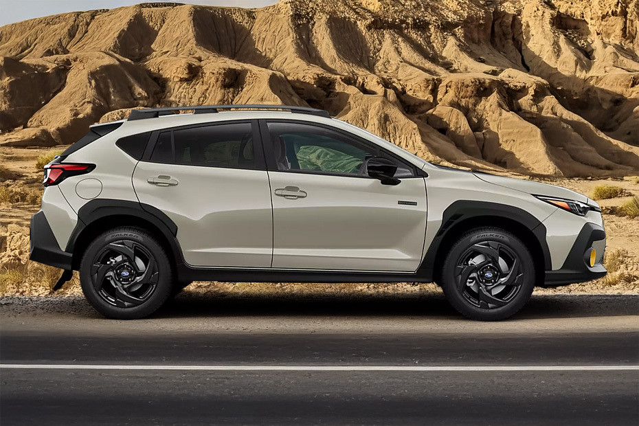 Crosstrek Hybrid Medium Angle Front View Crosstrek Hybrid Medium Angle Front View
