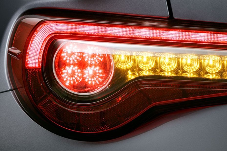 BRZ (2013-2021) Tail light in UAE