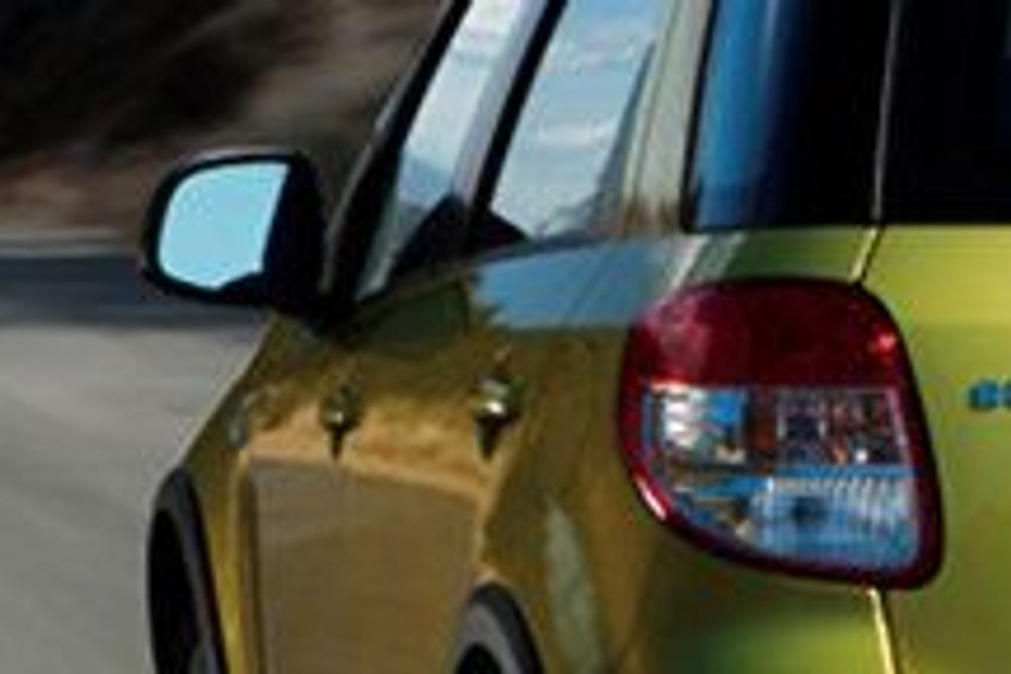 SX4 Tail light in UAE