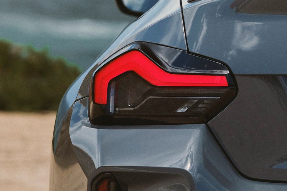 M2 Tail light in UAE