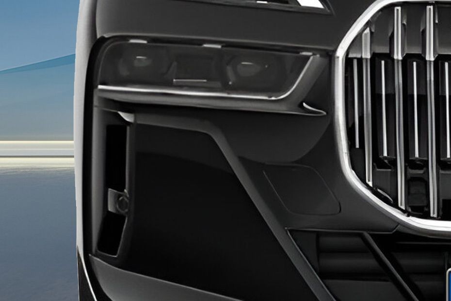 7 Series Front Fog Lamp in UAE