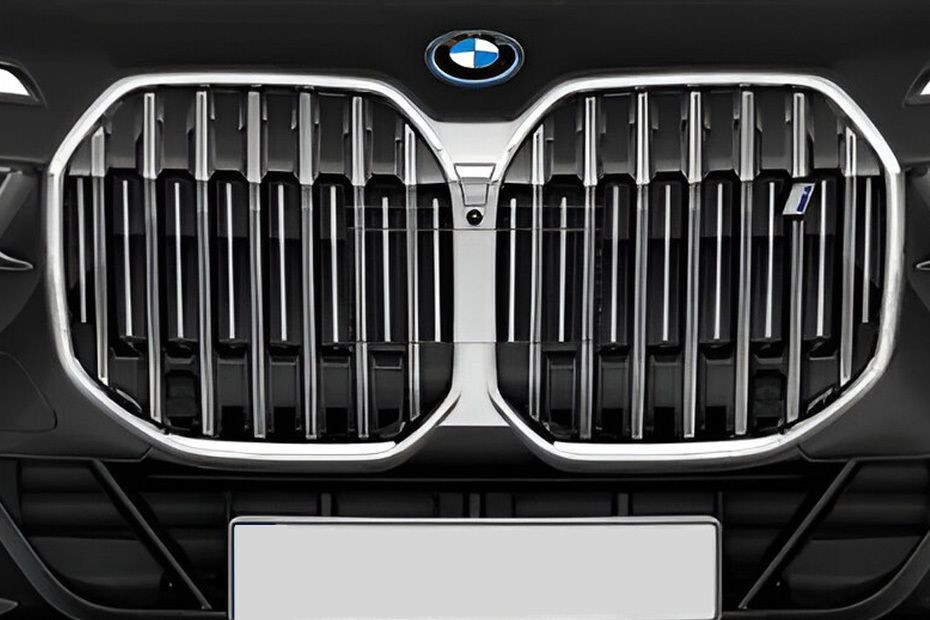 7 Series Grille View in UAE
