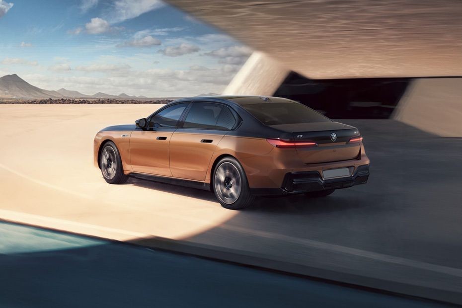 Rear Cross Side View of BMW i7 in UAE