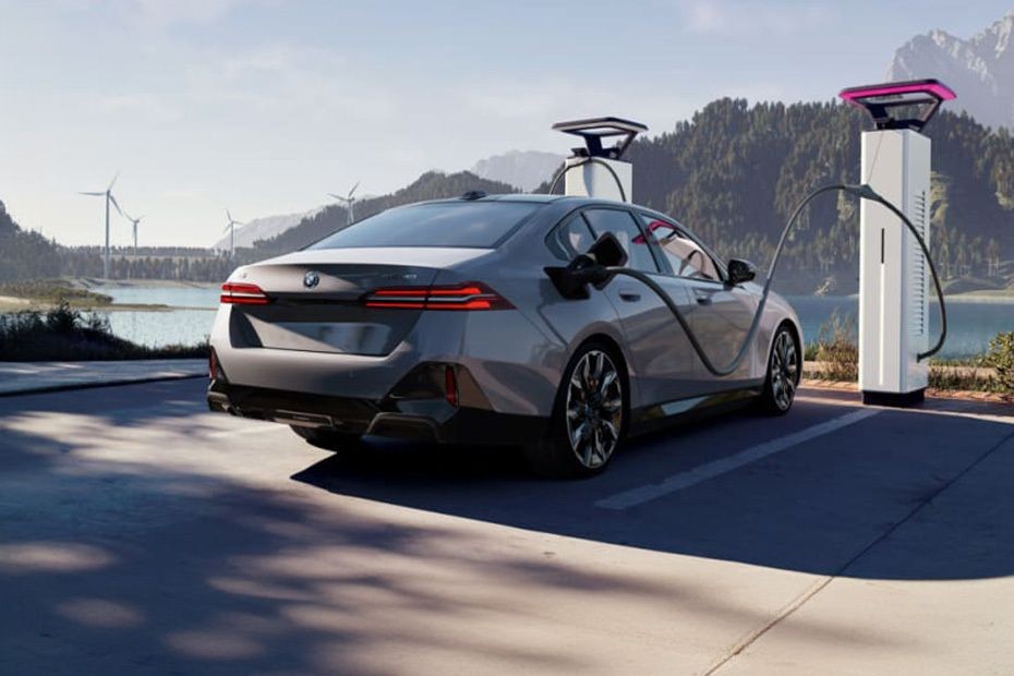 i5 Rear angle view in UAE