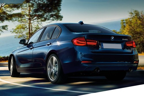 Rear Cross Side View of BMW 3 Series Sedan