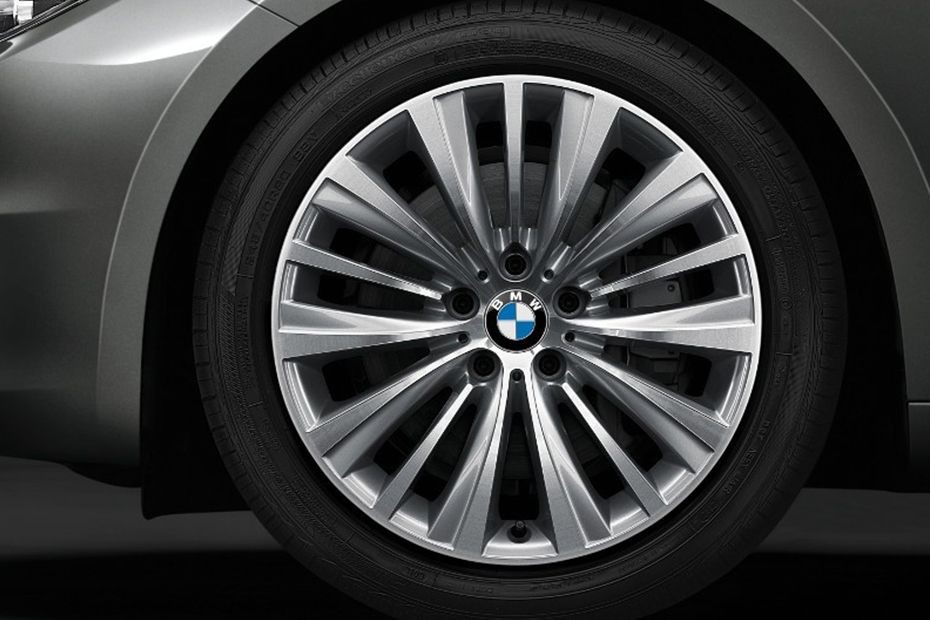 5 Series Gran Turismo Wheel in UAE