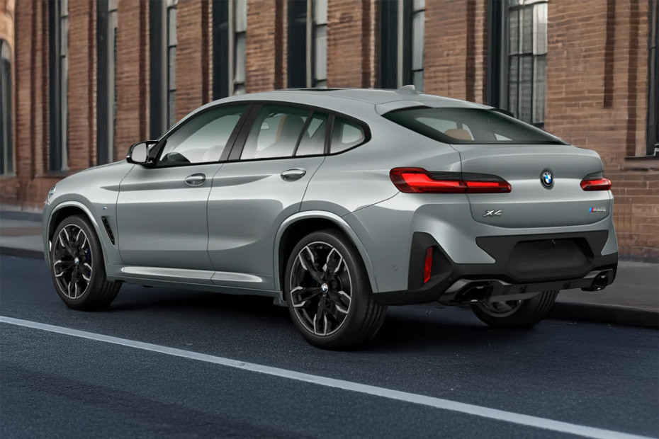 Rear Cross Side View of BMW X4 Rear Cross Side View of BMW X4