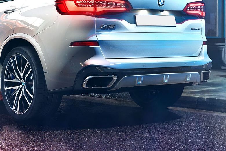 BMW X5 (2022-2023) Color Options Available in UAE
