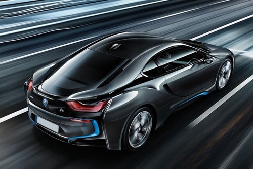 I8 Rear angle view