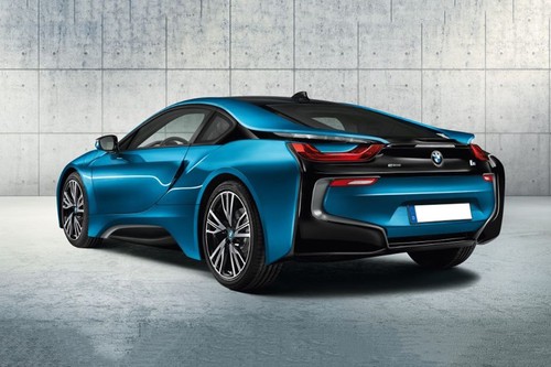 Rear Cross Side View of BMW I8