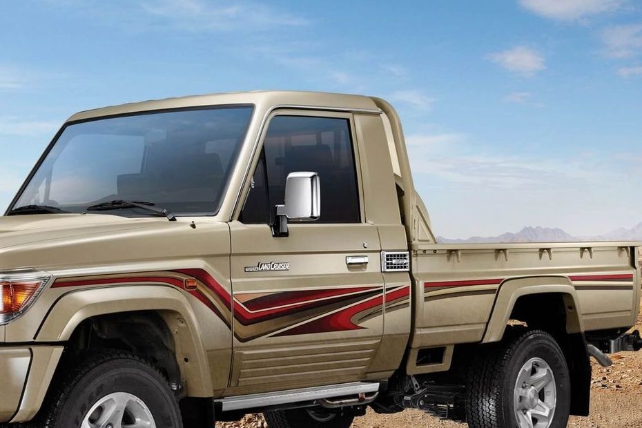 Toyota Land Cruiser Pick Up Drivers Side Mirror Front Angle in UAE