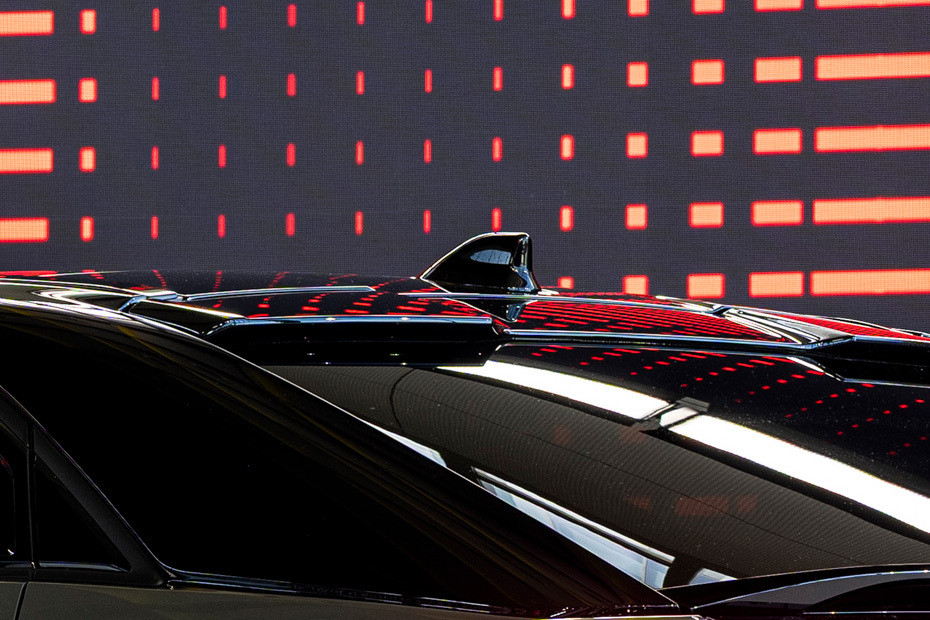 C-HR PLUS Roof Antenna in UAE