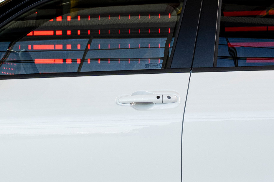 Urban Cruiser 2026 Door handle in UAE