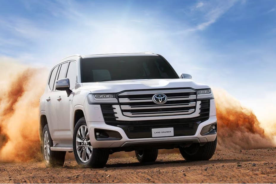 Toyota Land Cruiser Hybrid 2025 UAE