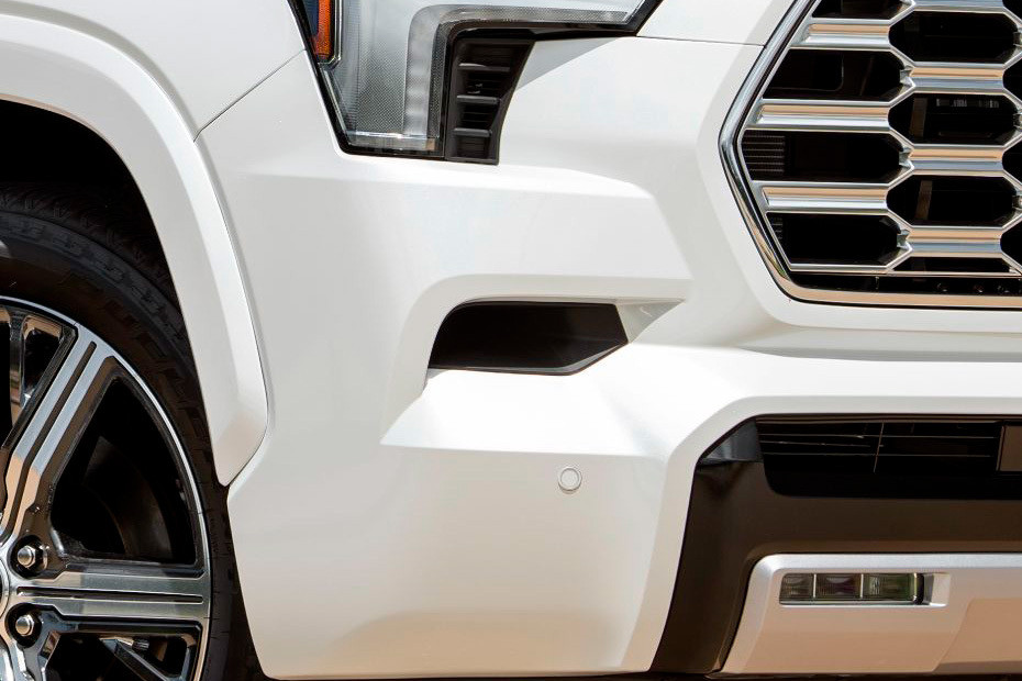 Sequoia Front Fog Lamp in UAE