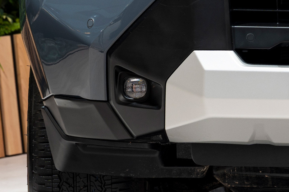 Hilux BEV Front Fog Lamp in UAE