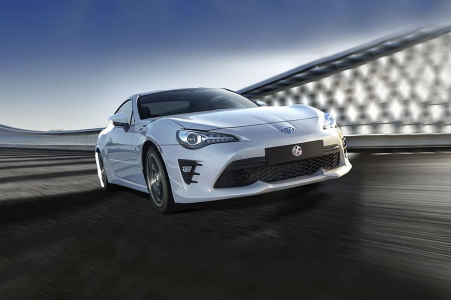 86 Front angle low view in UAE