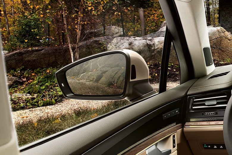 Volkswagen Touareg Drivers Side Mirror Rear Angle