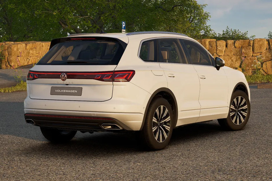 Touareg Rear angle view in UAE