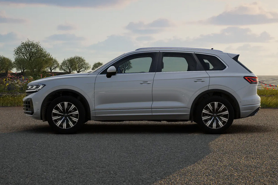Touareg Side view in UAE