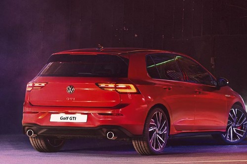 Golf GTI (2022-2024) Rear angle view
