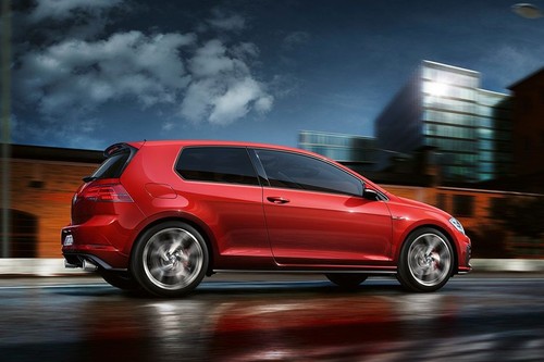 Golf GTI (2022-2024) Rear Medium Side View