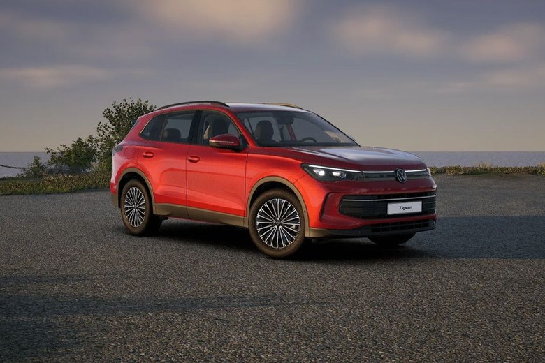 Volkswagen Tiguan Front Medium View