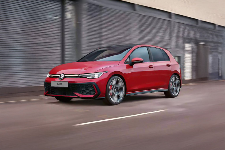 Golf GTI Front angle low view