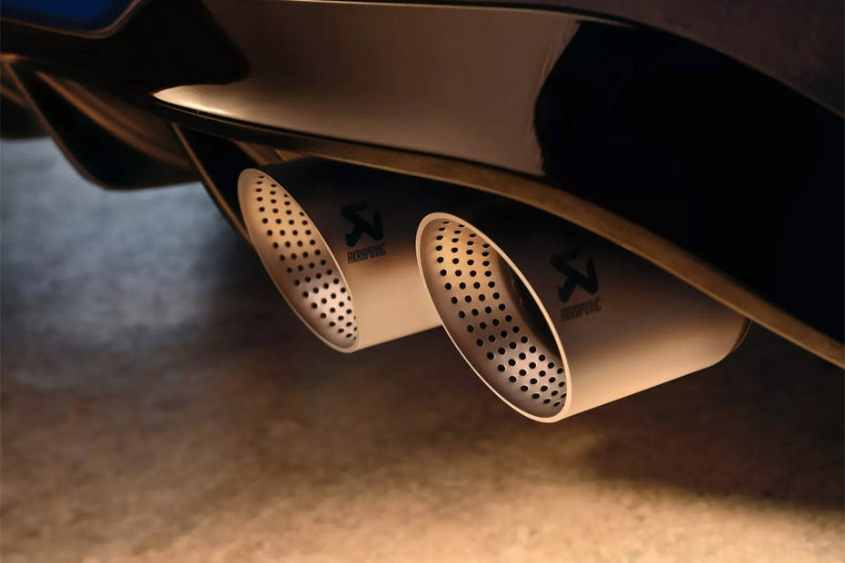 Exhaust Pipe of Volkswagen Golf R Exhaust Pipe of Volkswagen Golf R
