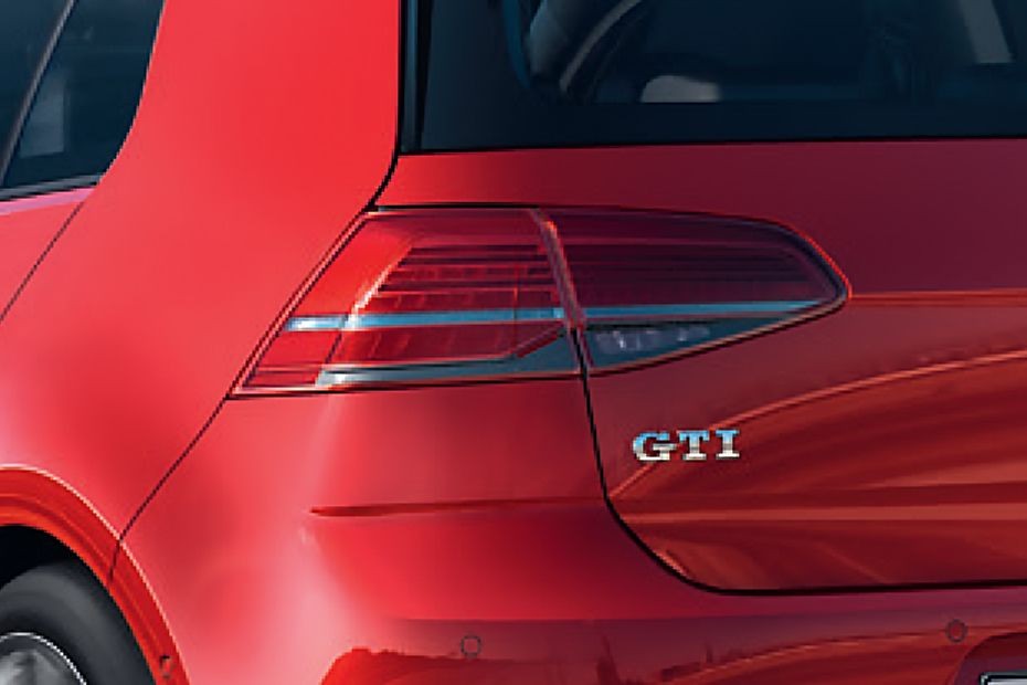 Golf TDI Tail light in UAE