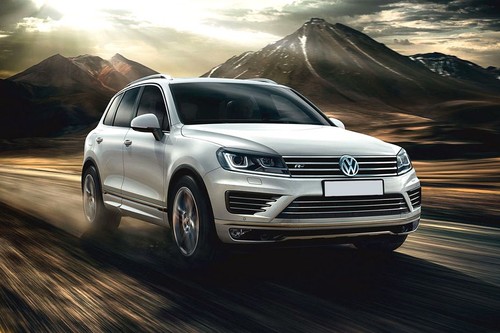 Volkswagen Touareg (2012-2021) Front Medium View
