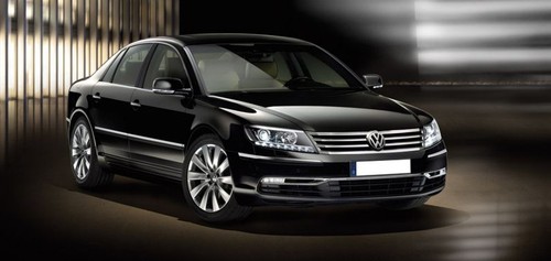Volkswagen Phaeton Front Medium View