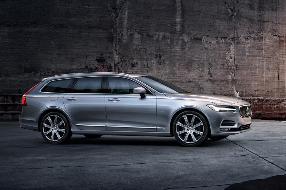 Volvo V90 Front Cross Side View in UAE