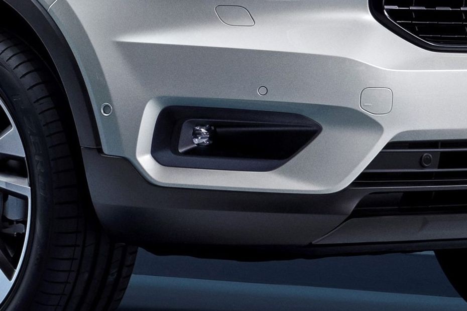 XC40 (2018-2022) Front Fog Lamp in UAE