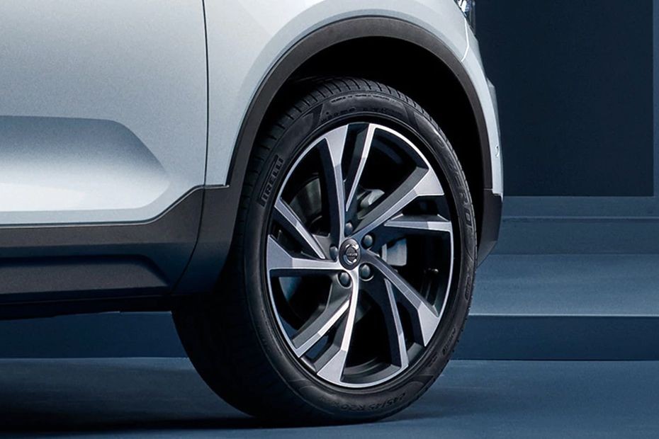 XC40 (2018-2022) Wheel in UAE