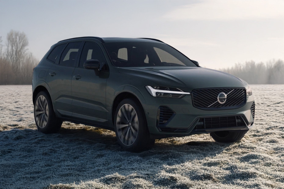 Volvo XC60 Front Medium View