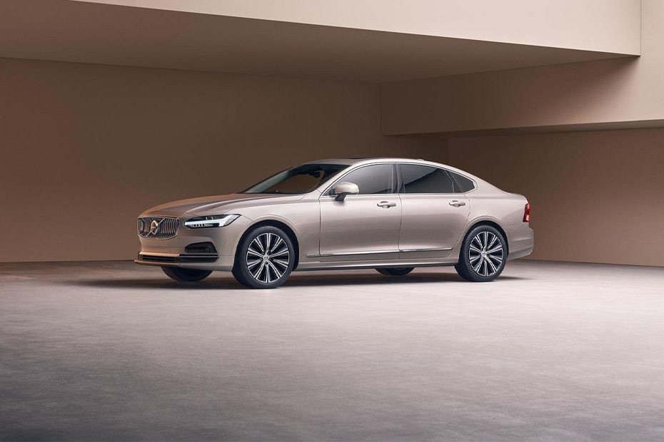 Volvo S90 (2024-2025) Front Side View in UAE