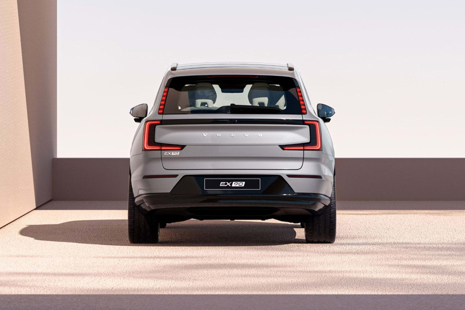 Full Rear View of Volvo EX90 Full Rear View of Volvo EX90