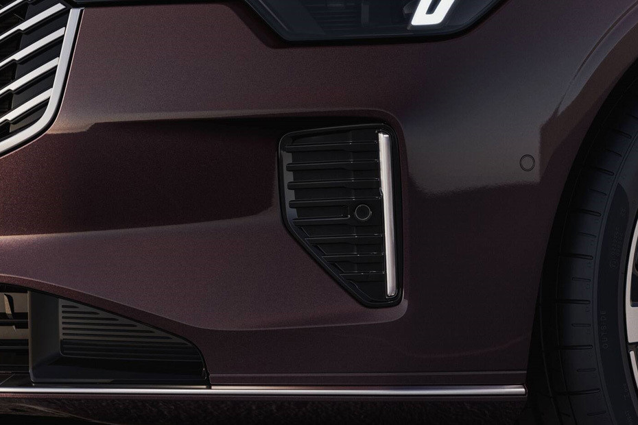 S90 2026 Front Fog Lamp in UAE