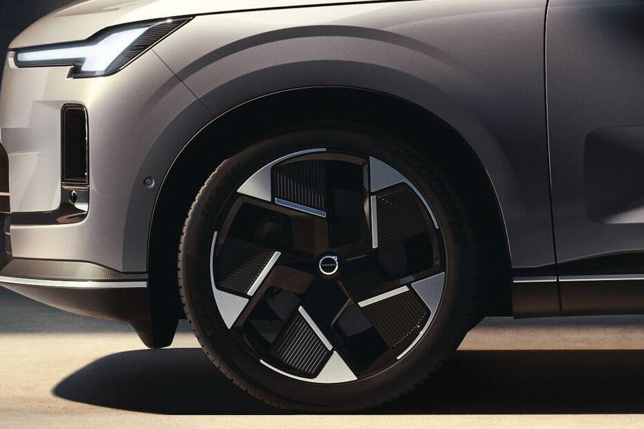 XC70 Wheel in UAE