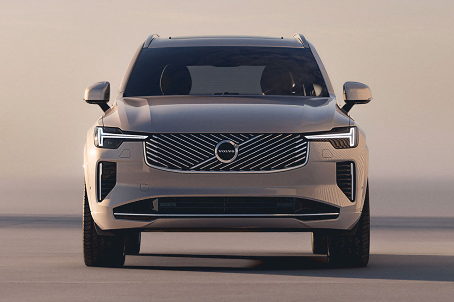 Full Front View of XC90 Full Front View of XC90