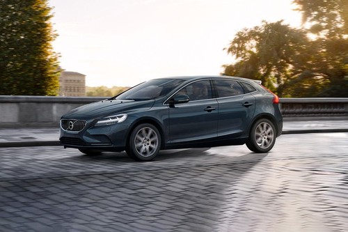 V40 Front angle low view