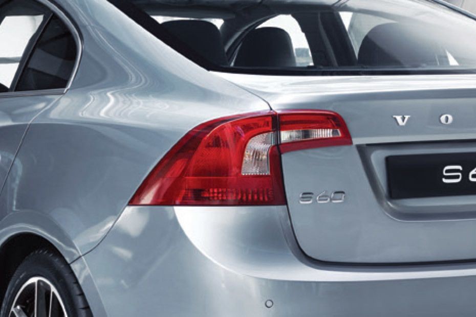 S60 (2021-2023) Tail light in UAE