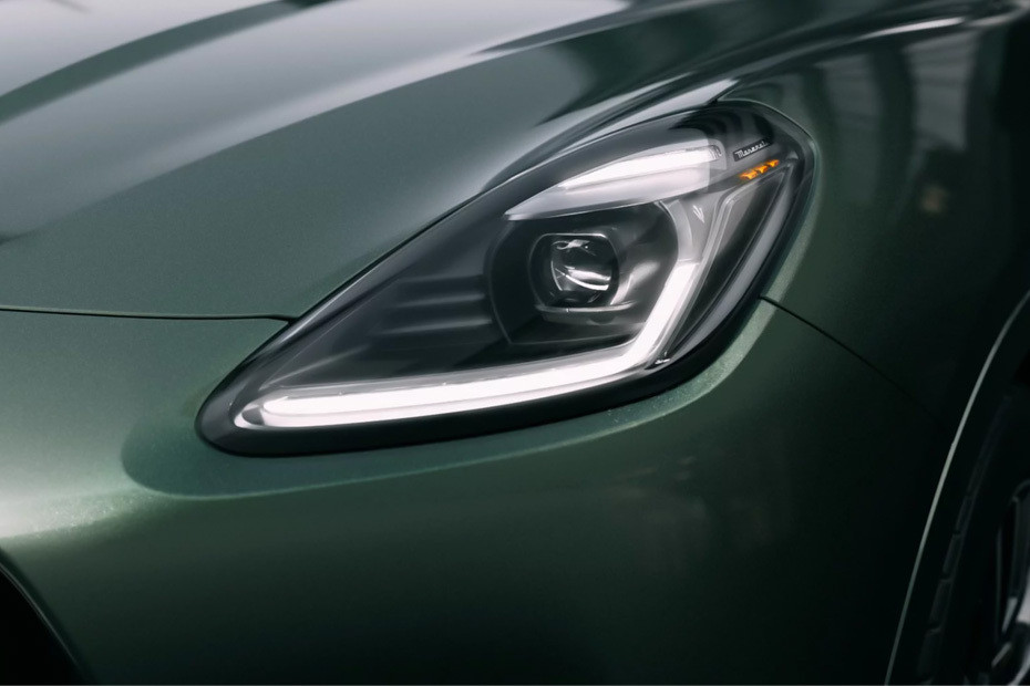 Grecale Headlight in UAE
