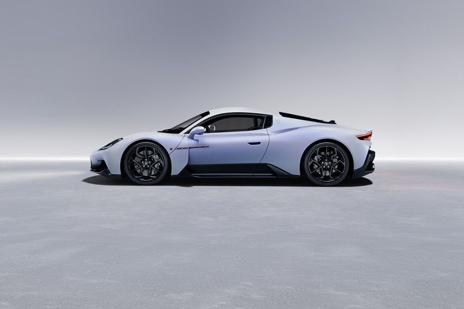 MC20 Side view in UAE