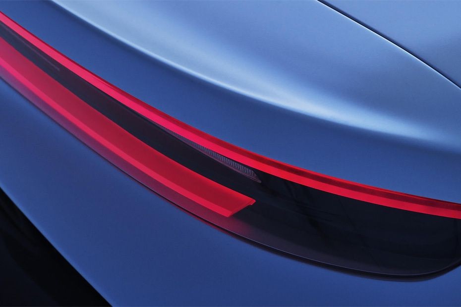 MC20 Tail light in UAE