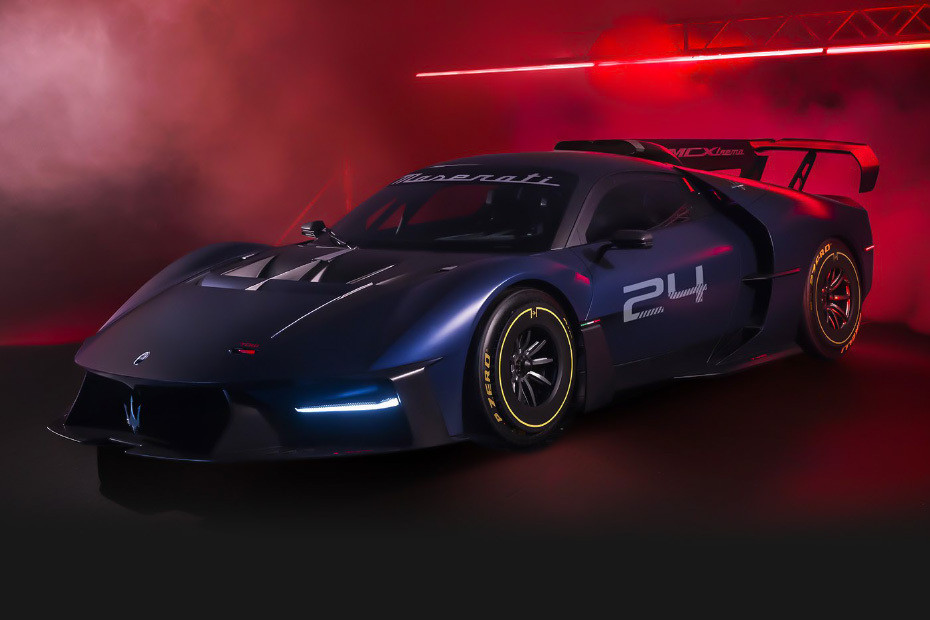 Maserati MCXtrema Front Side View