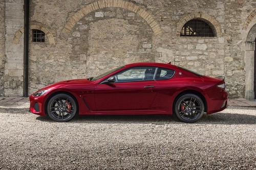 GranTurismo (2012-2021) Side view