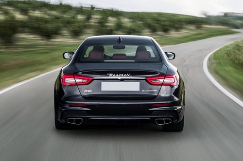 Full Rear View of Maserati Quattroporte