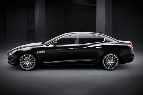 Quattroporte Side view
